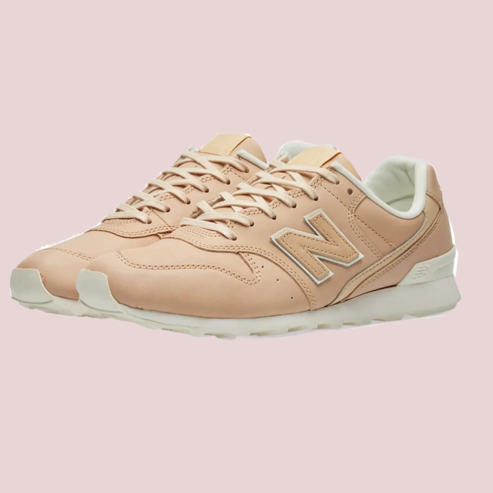 New Balance tan sneakers, size 7.5(D)